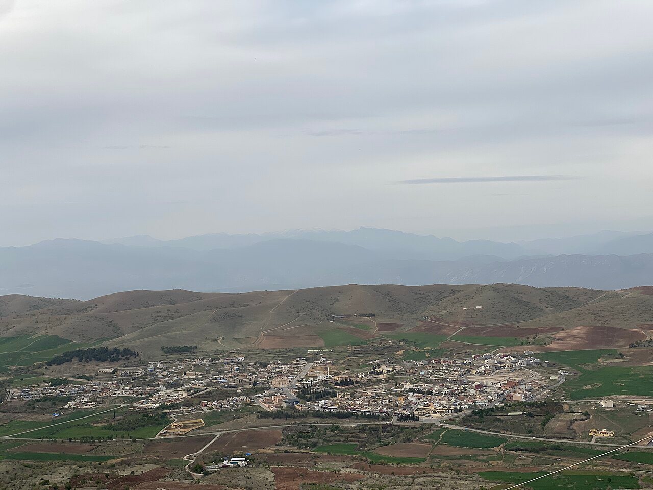 Irak’ın kuzeyinde bir köy ve tarım arazileri